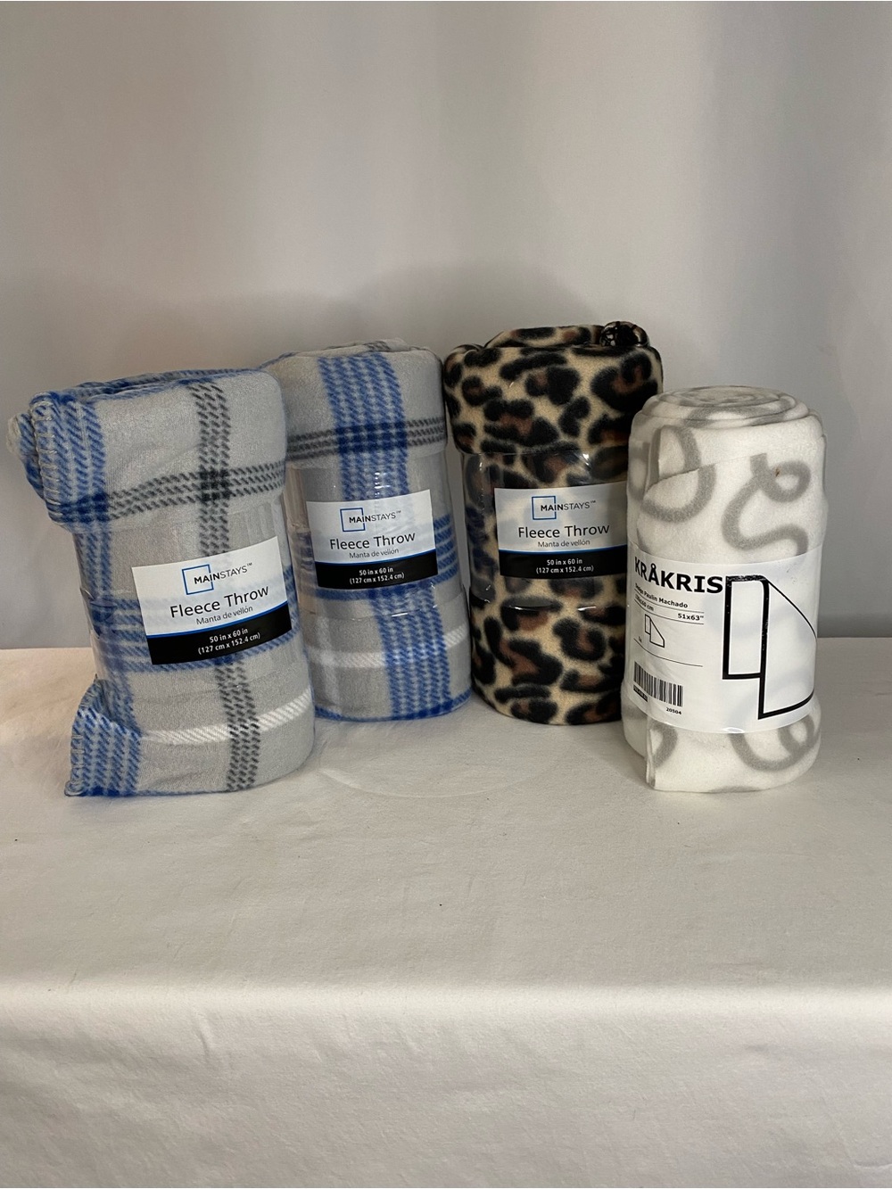 Lot of 4 Lightweight Fleece Throws, New